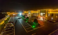 Zhijiang Guizhi Garden Hotel