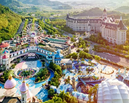 Yinrun Jinjiang Castle Hotel 安吉のホテル