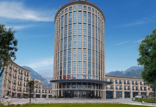 3. 햄튼 바이 힐튼..