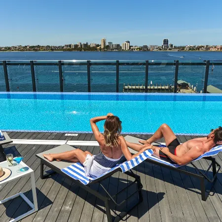 DoubleTree by Hilton Perth Waterfront
