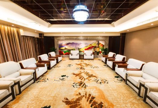 갤럭시 인터내셔널 호텔 이춘