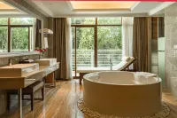 Hongge Hot Spring Resort