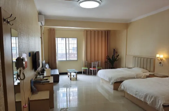 Hechi Xinzhuyuan Business Hotel