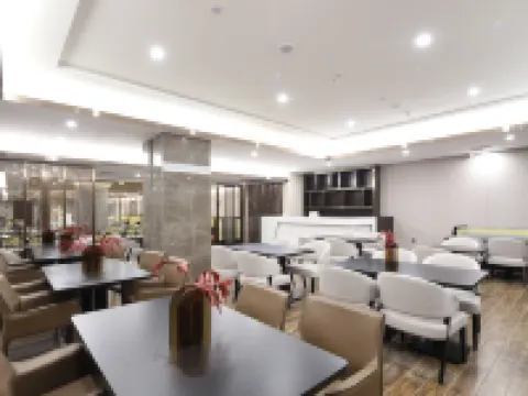 Venus Royal Hotel(Yijinhuoluo Flag Olympic Store) Hotels in Ejin Horo Banner