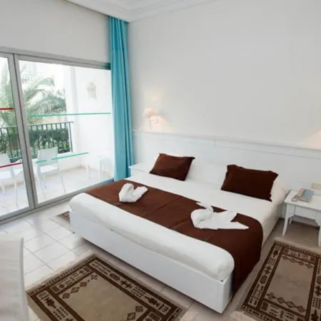 Soviva Resort - Families Only
