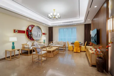 Rongjia Guoyun Hot Spring Resort