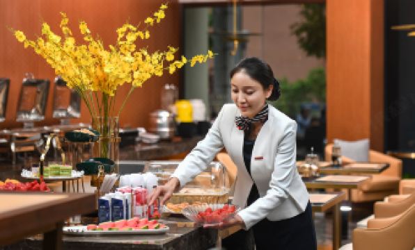 PALACE HOTELS(Tianjin Binhai New Area Tanggu High Speed Railway Station)