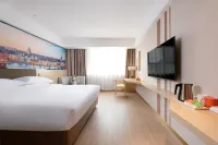 Vienna 3 Best Hotel (Old Town Hotel, People's Square, Kashgar) Hotels near People's Square