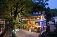 Wuyuan Ginkgo Building Art Beauty Su (Shicheng Hongfeng Resort) Hotel in zona Guzhang Folklore Garden