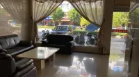 Hezhou Jinyuegui Hotel