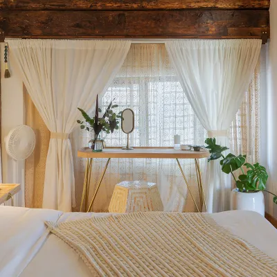 BanXia Hotels near Xizhou