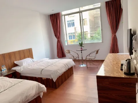 Yangjiang Yangdong Anyi Hotel Hotel berhampiran Donghu Tourist Area