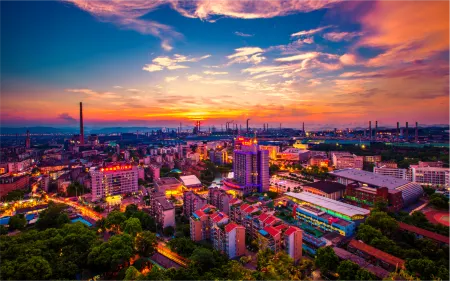Liuzhou Liugang Hotel (Que'er Mountain Park Water World Branch) Отели рядом с достопримечательностью «Former Residence of Hu Zhiming»