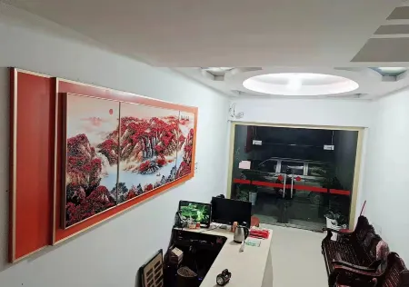 Hongjiang Leyu Apartment Отели рядом с достопримечательностью «Furong House, Qiangyang Ancient Town»