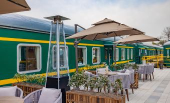 Yangzhou immersive Green Train Hotel