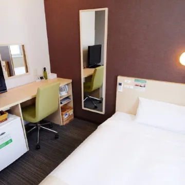 Smile Hotel Osaka　Tennoji Отели рядом с достопримечательностью «Шитеннодзи (Храм)»