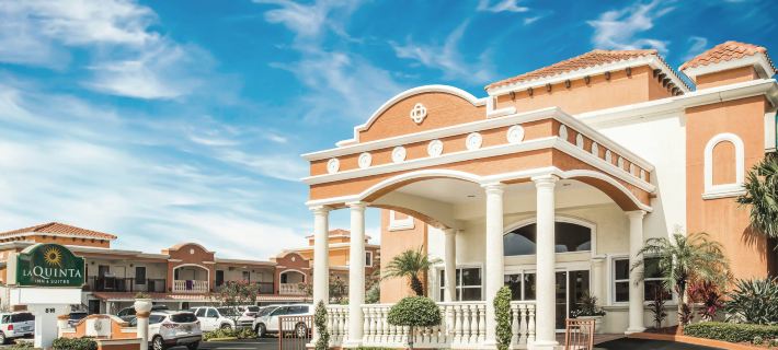 La Quinta Inn & Suites by Wyndham Oceanfront Daytona Beach Hotels in Daytona Beach