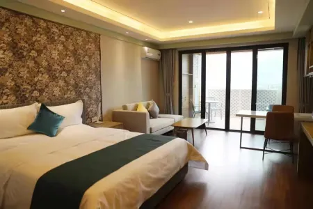 YiXinJu(A house in a good and warm mood)