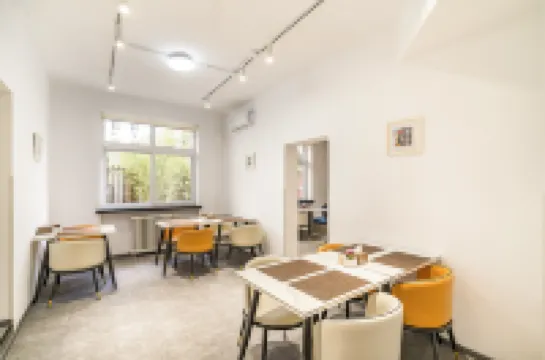 จินเจียง อินน์ สไตล์ ปักกิ่ง ตงจื่อเหมิน ซานลี่ถุน