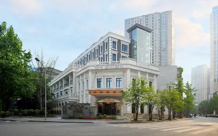 Chengdu Dufu No.72 Hotel (Chunxi Road Tianfu Square)