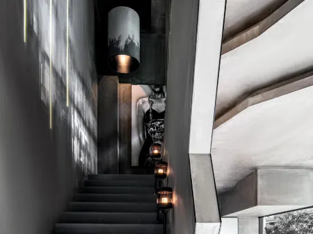 ART ME Отели рядом с достопримечательностью «Kunming University of Science and Technology Xinying Campus Gymnasium»