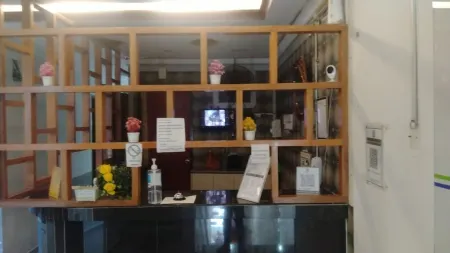 Ezi Hotel Klang Отели в г. Кланг