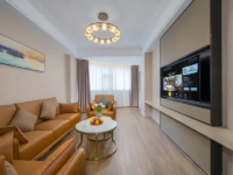 Vienna International Hotel (Zhumadian Jianyuan Branch) ) Hotels in Zhumadian