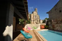 Boutique Hôtel Entraigues Hôtels à : Saint-Quentin-la-Poterie