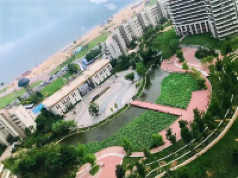 Blue Beibei Seaview Apartment (Dongdaihe Platinum Sea Branch)