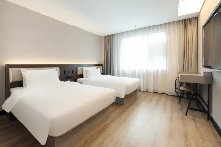 Hanting Hotel (Shanghai Xujiahui Jiaotong University Yishan Road)