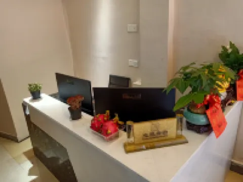 Jishou Qianxin Hotel