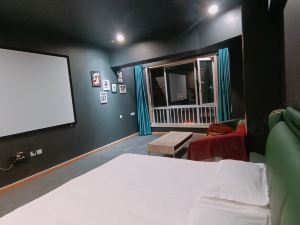 Jiaying Private Movie Cafe