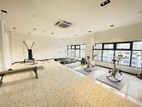 Hope Hotel (Hezhou Lingfeng Plaza Colorful Global City Branch) - Gym