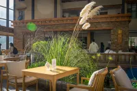 Jiuzhaigou Ganhai Cloud Valley Resort