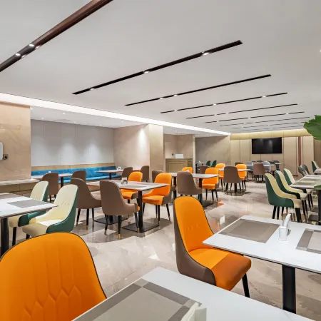 Jiutian Hongfei New Century Hotel