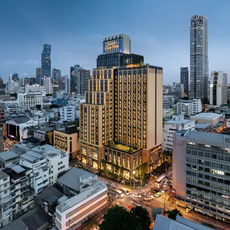 Grande Centre Point Surawong Отели рядом с достопримечательностью «Риверсайд»