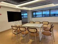 Hemu Yueju Hotel (Hengtai City Weichang)