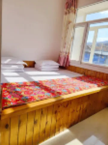 Xuegu Dingzihan Shishang Guest House