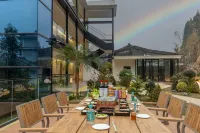 Wawu Mountain Sunset · Luoyi Homestay (Yanu Lake Branch)