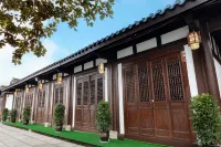 攬江·江景客棧（閬中古城華光樓店） Hôtels à proximité de : Langzhong Passenger Transportation Center