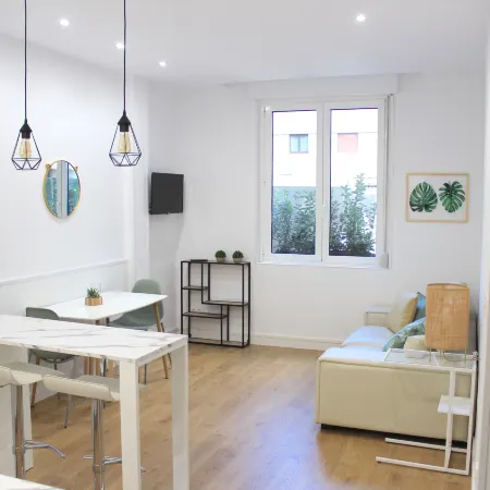 NEW, CENTRAL NEAR BEACH AND SEA by www.SanSebastianApartments.es