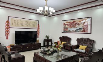 Mile Qingqiu Wutong Homestay