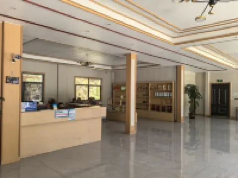 Yizhang Yunfeng・Brook|Shanshuijian Linxi Banshan Homestay