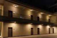 Yuepu Hotel (Gaozhuang Xishuangjing Starlight Night Market)
