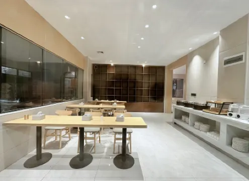 Yinyi Oriental Hotel (Nanning Wuwei International Airport Branch) Отели рядом с достопримечательностью «Daiwangtan Sceneic Area»