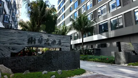 Huayi Hotel of Ledong Отели рядом со станцией Ledong Railway Station