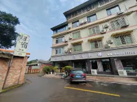 Sanctuary Hotels in Suji Tourist Area