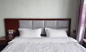 Hulunbuir Wanhetai Express Hotel
