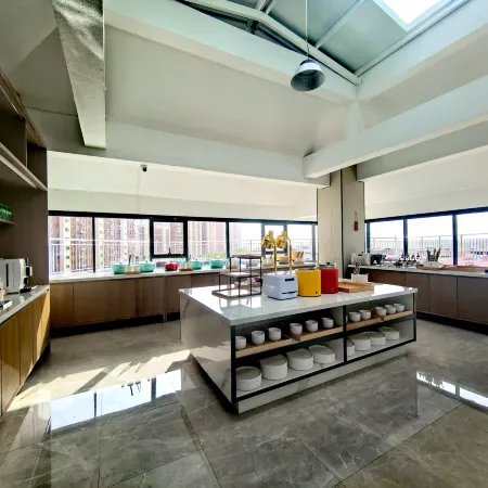 Moshang Qingya Hotel (Wuan Building Materials Market Cishan Street Branch)