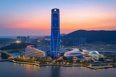 Yunju Light Luxury Hotel (Jiangmen Wanda Plaza Store)